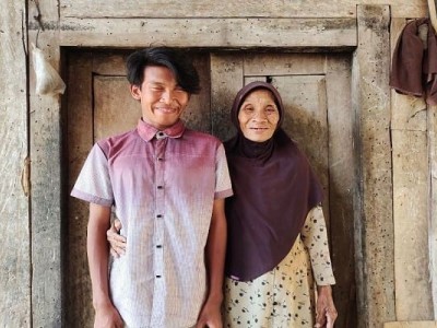 Help a disabled teenager with his education